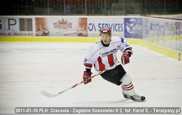2011-01-18-hokej-cracovia-zablebie11