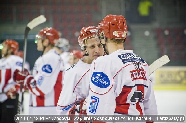 2011-01-18-hokej-cracovia-zablebie28