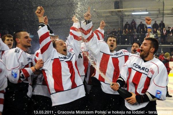 2011-03-13-plh-cracovia-mistrzem-hokeja-b-078_600