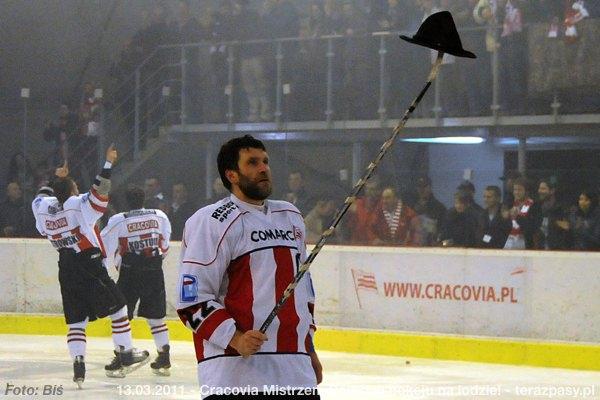 2011-03-13-plh-cracovia-mistrzem-hokeja-b-156_600