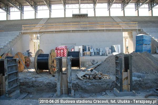 2010-04-25_Budowa_Stadionu_Cracovii_014_600