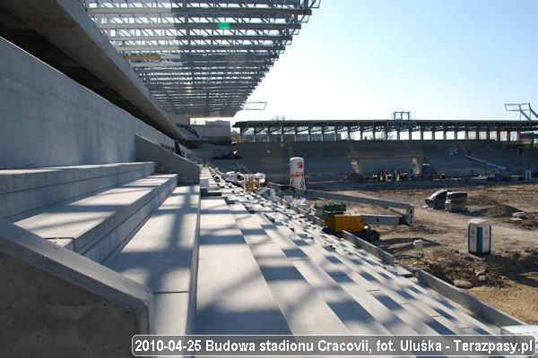 2010-04-25_Budowa_Stadionu_Cracovii_043_600