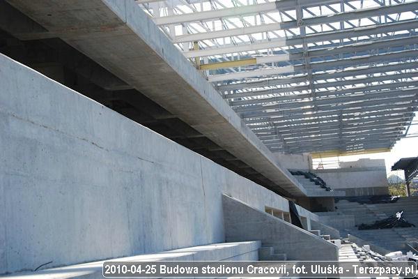 2010-04-25_Budowa_Stadionu_Cracovii_045_600