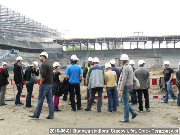 2010-05-01-budowa-stadionu-40