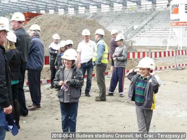 2010-05-01-budowa-stadionu-49