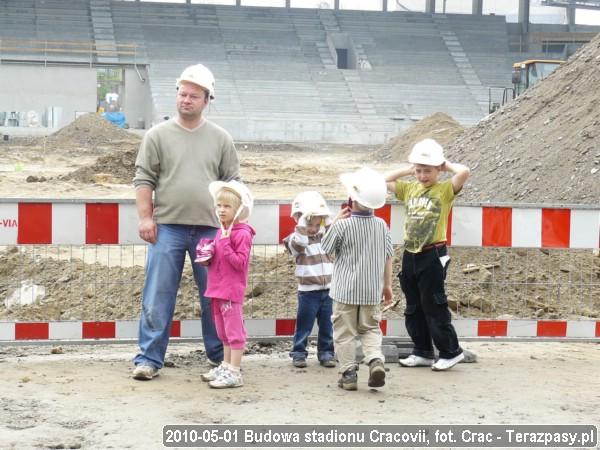2010-05-01-budowa-stadionu-55