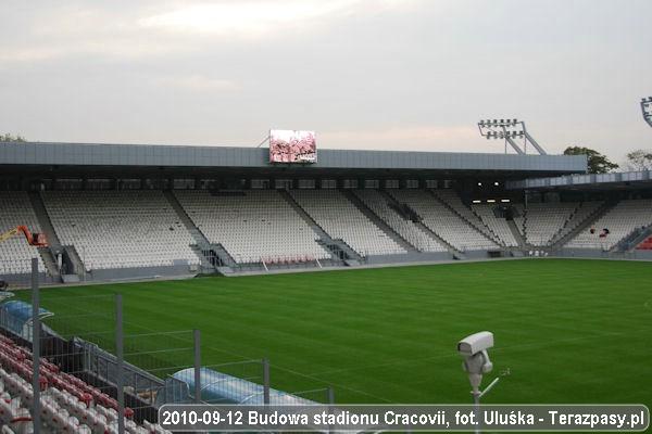 2010-09-12_Budowa_Stadionu_Cracovii_003_600