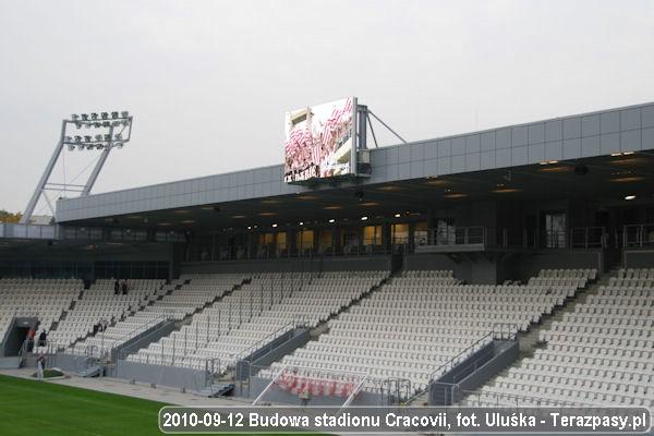 2010-09-12_Budowa_Stadionu_Cracovii_004_600