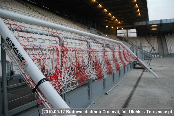 2010-09-12_Budowa_Stadionu_Cracovii_048_600