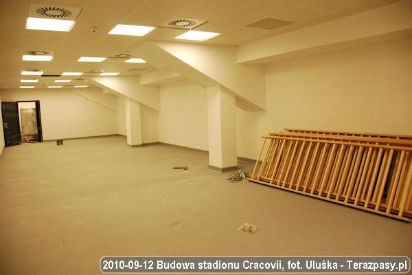 2010-09-12_Budowa_Stadionu_Cracovii_075_600