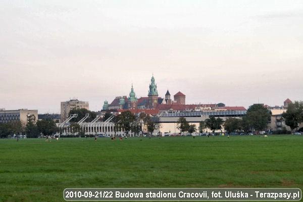 2010-09-21_Budowa_Stadionu_Cracovii_54_600