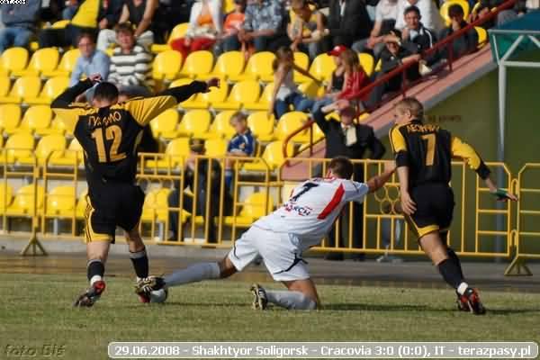 2008-06-29-it-shakhtyor-cracovia-o-0655_600