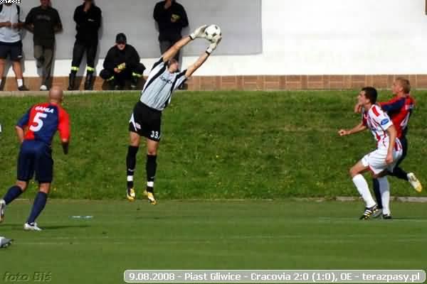 2008-08-09-oe-piast-cracovia-o-140_600