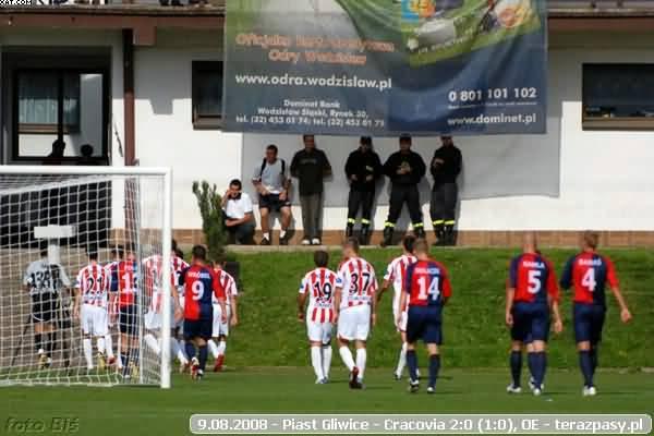 2008-08-09-oe-piast-cracovia-o-197_600