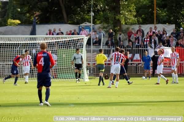 2008-08-09-oe-piast-cracovia-o-222_600