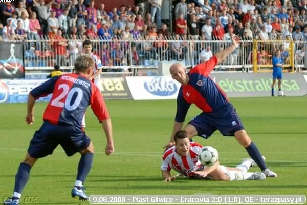 2008-08-09-oe-piast-cracovia-o-305_600