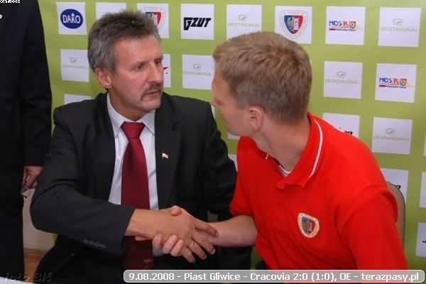2008-08-09-oe-piast-cracovia-o-370_600