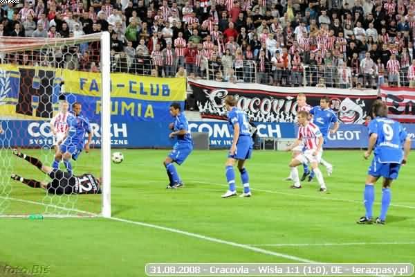 2008-08-31-oe-cracovia-wisla-o-560_600