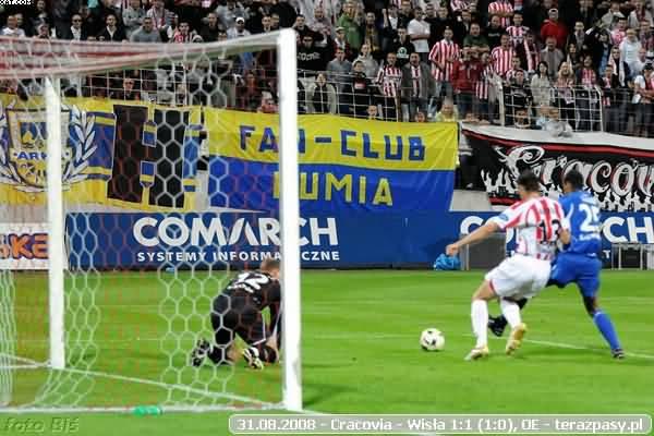 2008-08-31-oe-cracovia-wisla-o-580_600