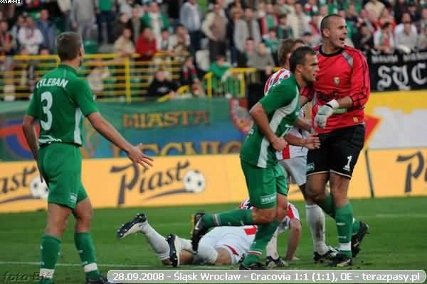 2008-09-28-oe-slask-cracovia-o-560_600