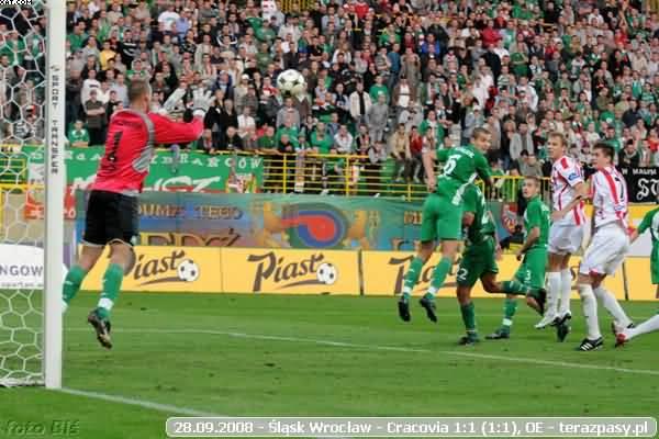 2008-09-28-oe-slask-cracovia-o-660_600