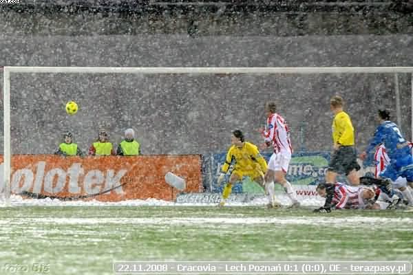 2008-11-22-oe-cracovia-lech-o-653_600