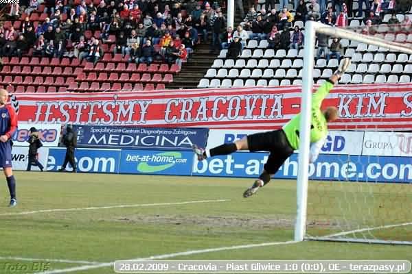 2009-02-28-oe-cracovia-piast-o-245_600