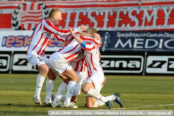 2009-02-28-oe-cracovia-piast-o-384_600