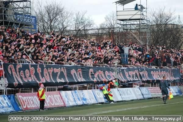 2009-02-28-oe-cracovia-piast-u-010_600