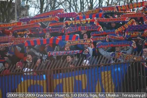 2009-02-28-oe-cracovia-piast-u-045_600