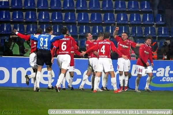 2009-03-22-e-wisla-cracovia-b-1328_600