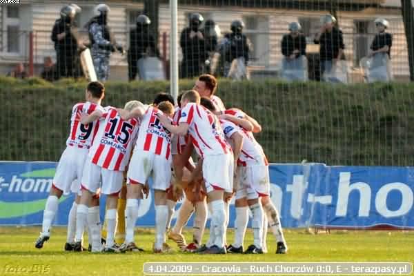 2009-04-04-e-cracovia-ruch-b-332_600