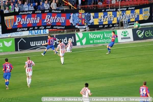 2009-04-24-e-polonia_b-cracovia-b-330_600