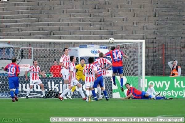 2009-04-24-e-polonia_b-cracovia-b-593_600