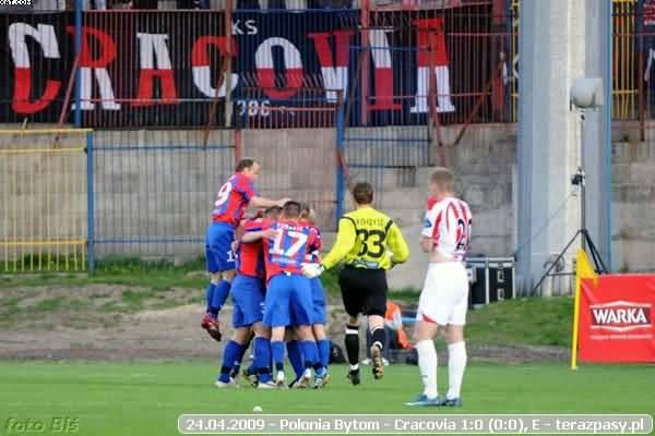 2009-04-24-e-polonia_b-cracovia-b-621_600