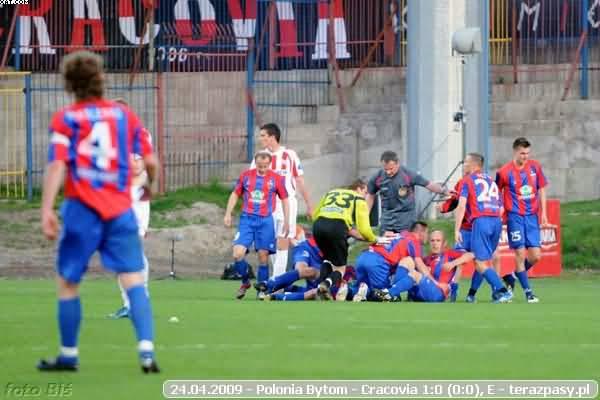 2009-04-24-e-polonia_b-cracovia-b-634_600