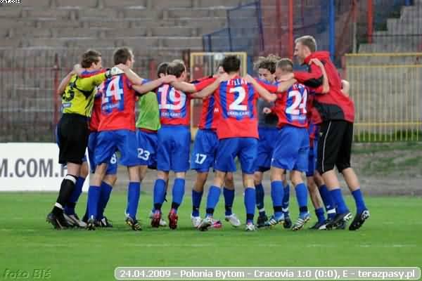 2009-04-24-e-polonia_b-cracovia-b-719_600