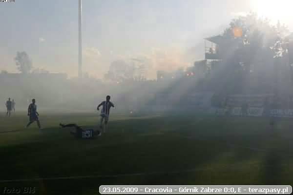 2009-05-23-e-cracovia-gornik_zabrze-b-1196_600