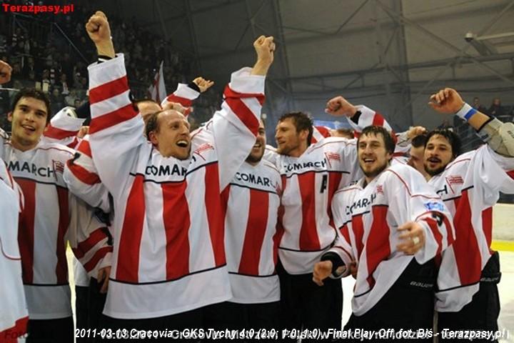 2011-03-13-plh-cracovia-mistrzem-hokeja-b-058