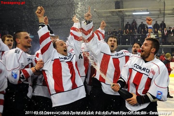 2011-03-13-plh-cracovia-mistrzem-hokeja-b-078