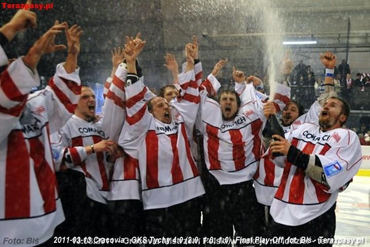 2011-03-13-plh-cracovia-mistrzem-hokeja-b-086