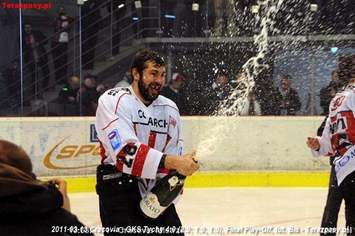 2011-03-13-plh-cracovia-mistrzem-hokeja-b-115
