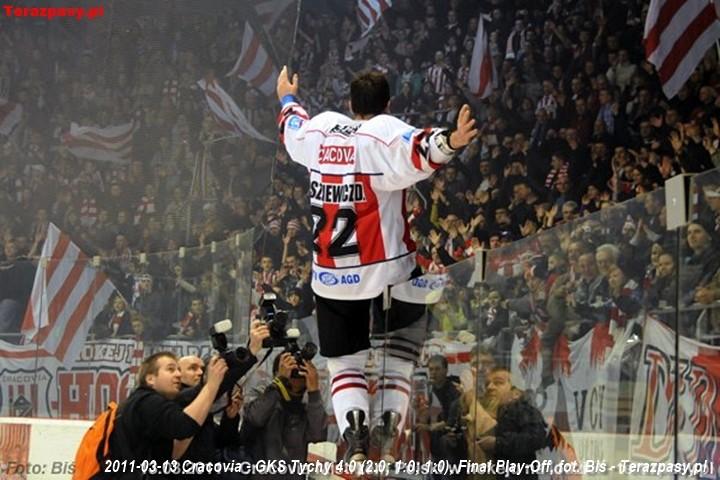 2011-03-13-plh-cracovia-mistrzem-hokeja-b-128