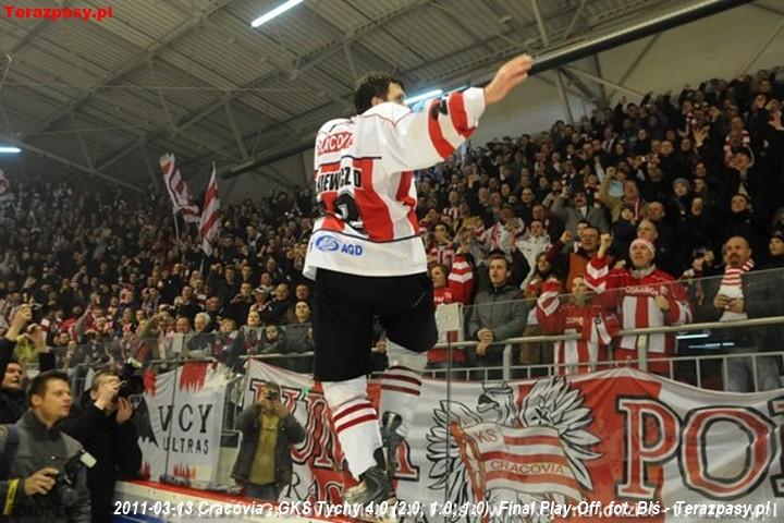 2011-03-13-plh-cracovia-mistrzem-hokeja-b-142