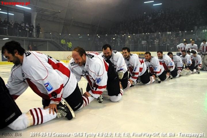 2011-03-13-plh-cracovia-mistrzem-hokeja-b-234