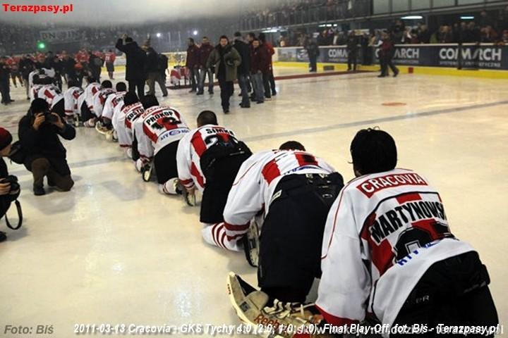 2011-03-13-plh-cracovia-mistrzem-hokeja-b-255