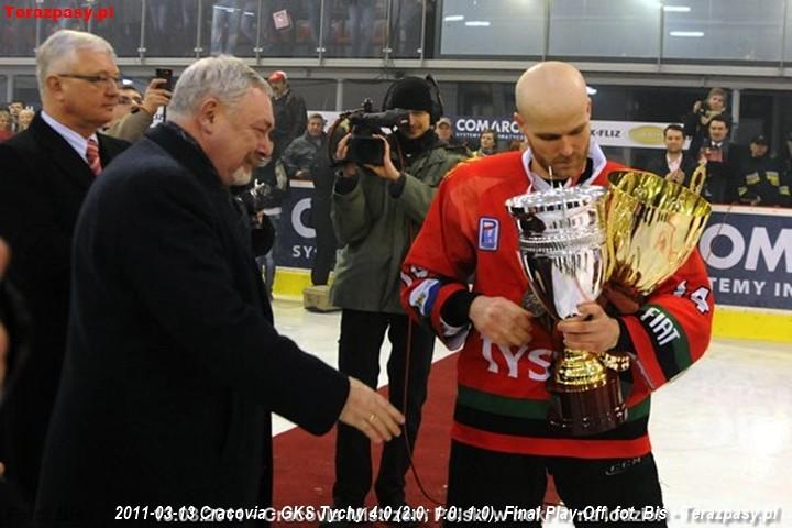 2011-03-13-plh-cracovia-mistrzem-hokeja-b-362