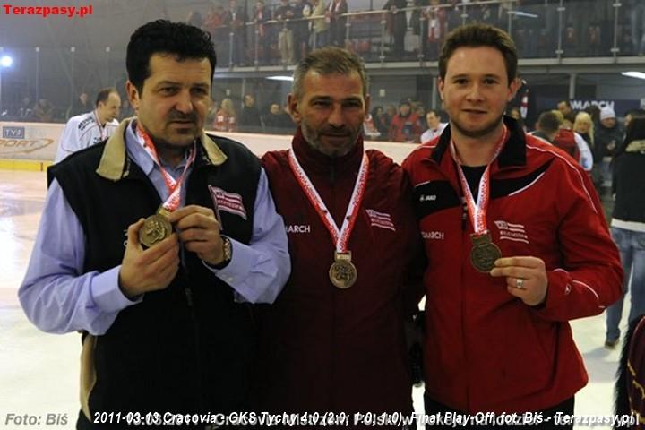 2011-03-13-plh-cracovia-mistrzem-hokeja-b-476