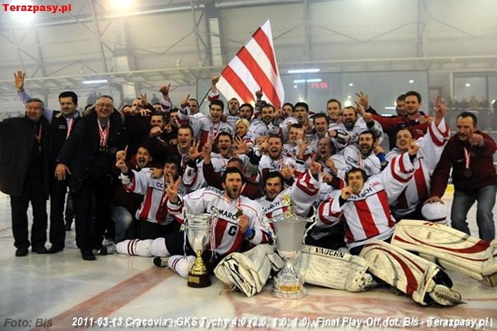 2011-03-13-plh-cracovia-mistrzem-hokeja-b-599