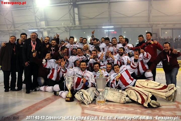 2011-03-13-plh-cracovia-mistrzem-hokeja-b-625